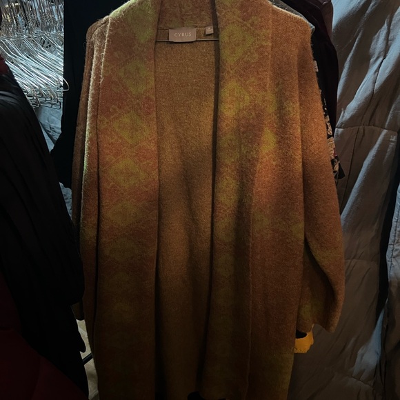 Cyrus Women's Lime Green and Tan Cardigan - Picture 2 of 4